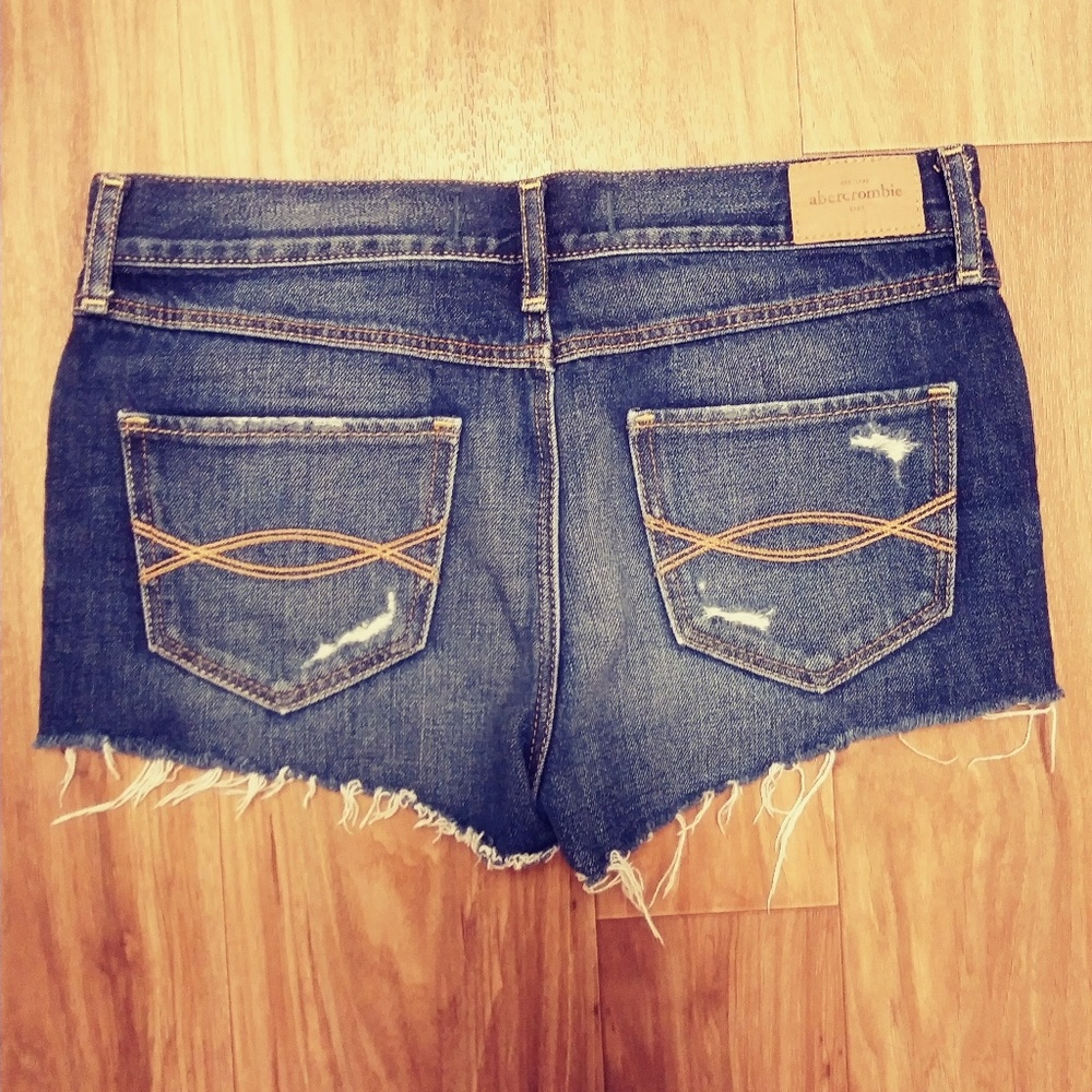Abercrombie Jeans Short - Picture 2 of 3